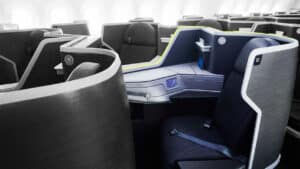 Facing turbulence, American Airlines goes all in on premium passenger loyalty